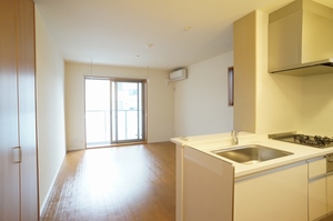 アヴェニール　コート 305号-2