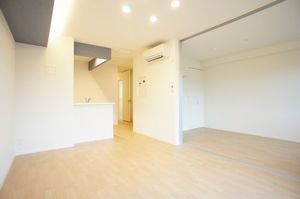 リラフォートイースト Ⅱ 303号-2