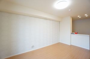 カノン南浦和 203号-3