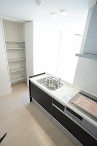 セントリヴィエ東川口 206号-6