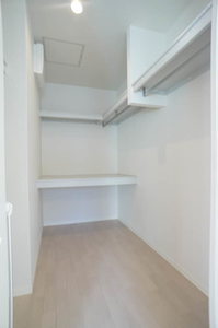 セントリヴィエ東川口 206号-10