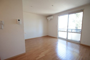 シャーメゾンハルモニア 203号-2