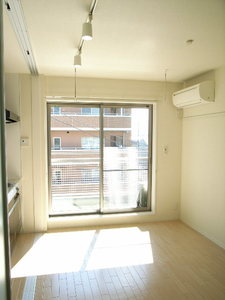 Ｃｌａｎ　Ｆｅｅｌ 303号-2