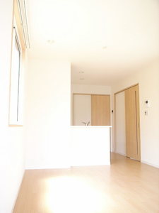 シャーメゾン　カトレアＢ 201号-3