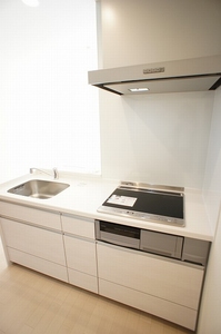 リリー　レジデンス 101号-8