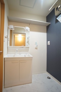 メゾン・ド・ローリエ　Ⅴ 101号-8