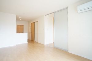 ビヤーネ 103号-3