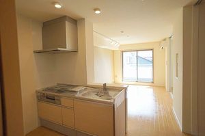 モンスティール 302号-2