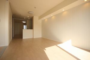 グラッツィエ 305号-3