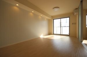 グラッツィエ 305号-4