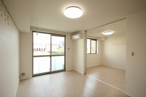 カリーナA 103号-2