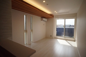 ヘルメスコート 205号-2