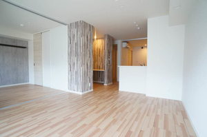 インターシェーン 202号-2