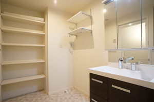 インターシェーン 202号-10