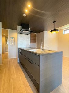 グランシャレ　クラウン 301号-4