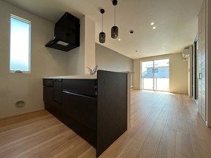 プラム シトレース 203号-2