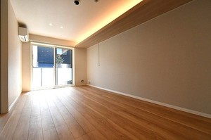 モンターニュ エイチ ワイ 102号-2