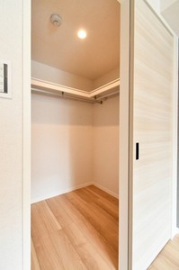 モンターニュ　エイチ　ワイ 302号-7