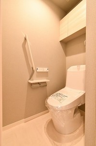 モンターニュ　エイチ　ワイ 302号-10