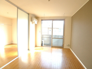 シャーメゾン・シュープリーム　Ⅰ号館 103号-4