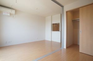 West field 202号-3