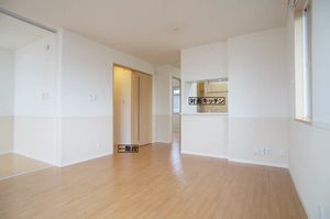 メゾン　シャルトラン 203号-4