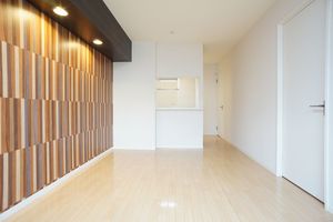 ローレル 101号-2