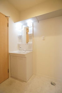 カーサ・ラゴルナ 208号-8