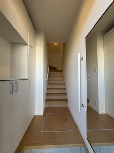 アンビエラ　Ｂ 202号-3