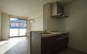 レスト　スクエア 202号-3