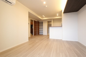 セレーノひかわ 303号-3