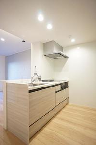 シャーメゾン北上尾 102号-3