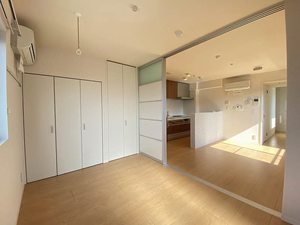 グラヴィア 301号-3