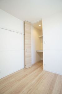 セレナ ヴィラ 101号-6