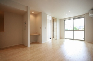 アンジュ コリーヌ 105号-2