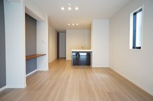 カローレ 105号-2