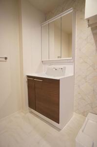 カローレ 105号-8