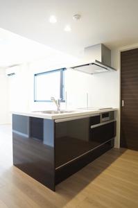 カローレ 201号-3