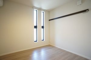 カローレ 201号-8