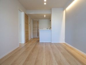 ブルーム　ステージ 202号-2