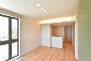 ゼフィール 306号-3