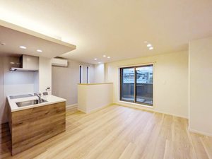 グランアリスティオ 302号-2