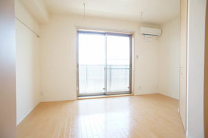 シャーメゾンMO B 303号-2