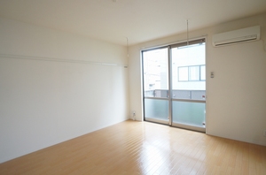 グリーン・ウッド 202号-2