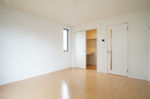 グリーン・ウッド 202号-3