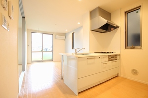 イーストコート 102号-2