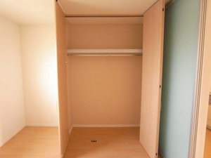 ヴィラ　ローザ 302号-7