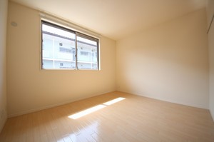 ラウレア　Ⅱ 102号-4