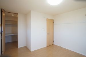 ヴィラ　ポルトＣ 201号-6