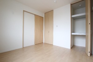 カーサ カスターニャA 103号-5